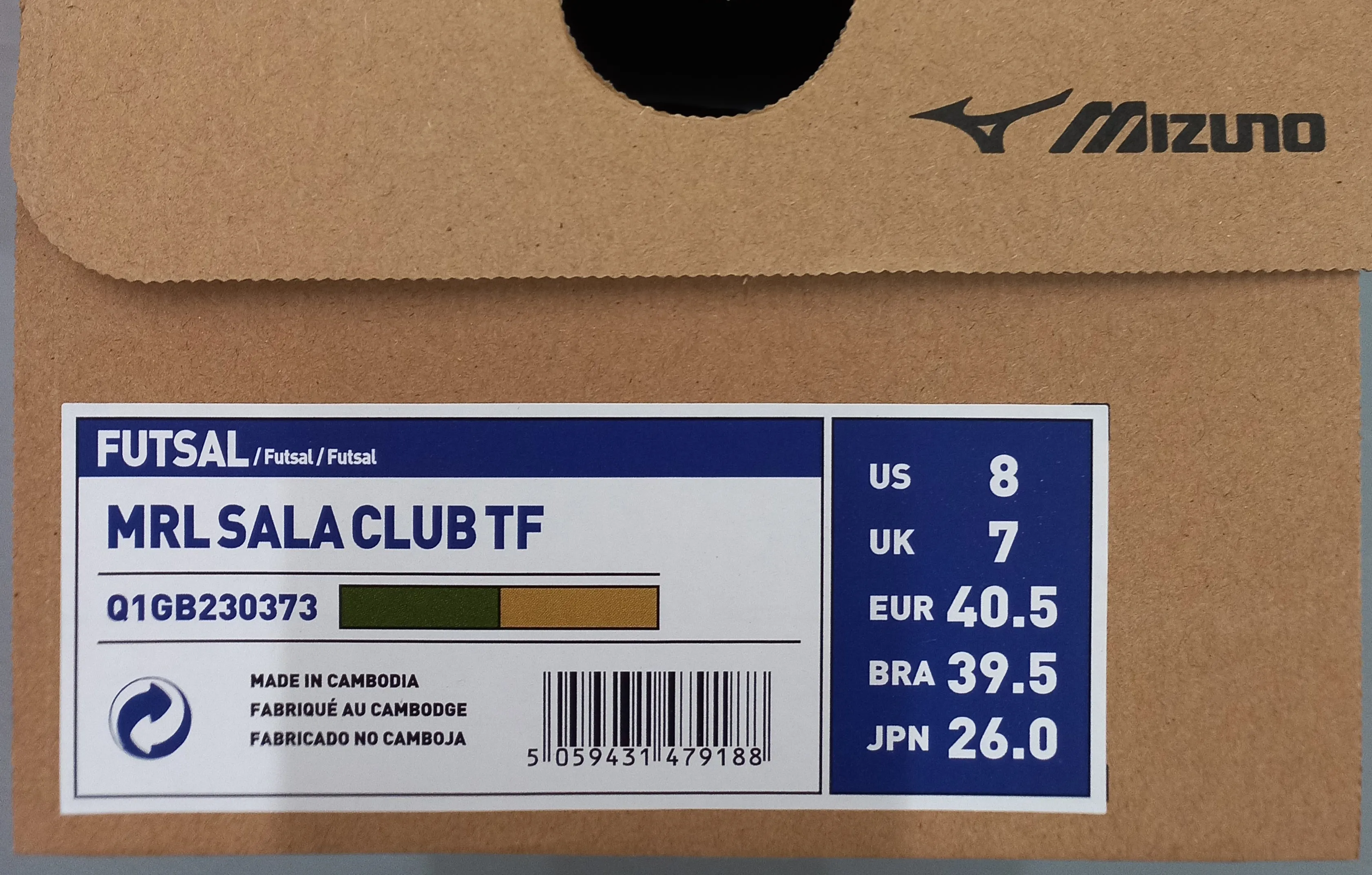 Adult Football Shoes - Mizuno Sala Classic Turf