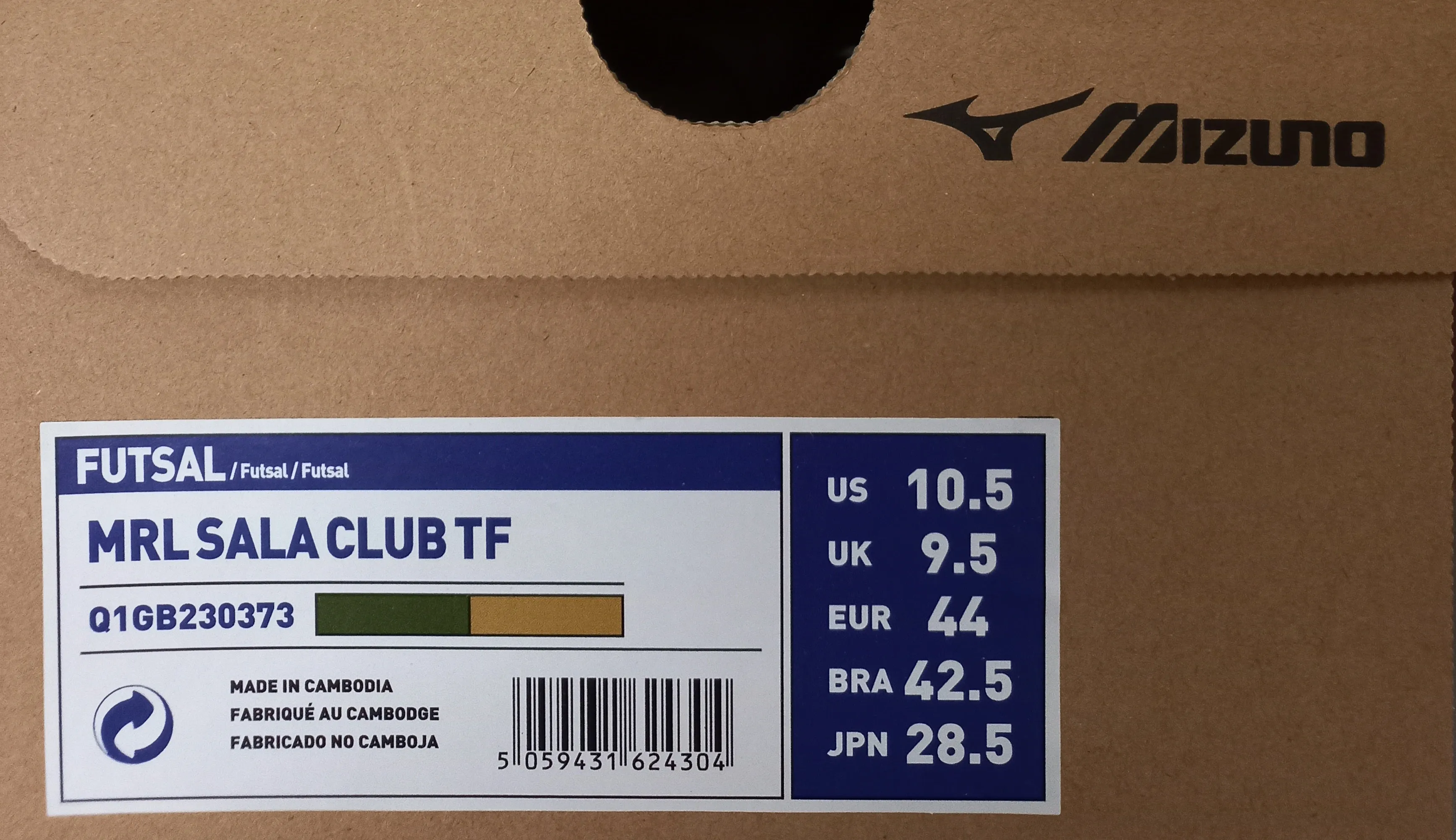 Adult Football Shoes - Mizuno Sala Classic Turf