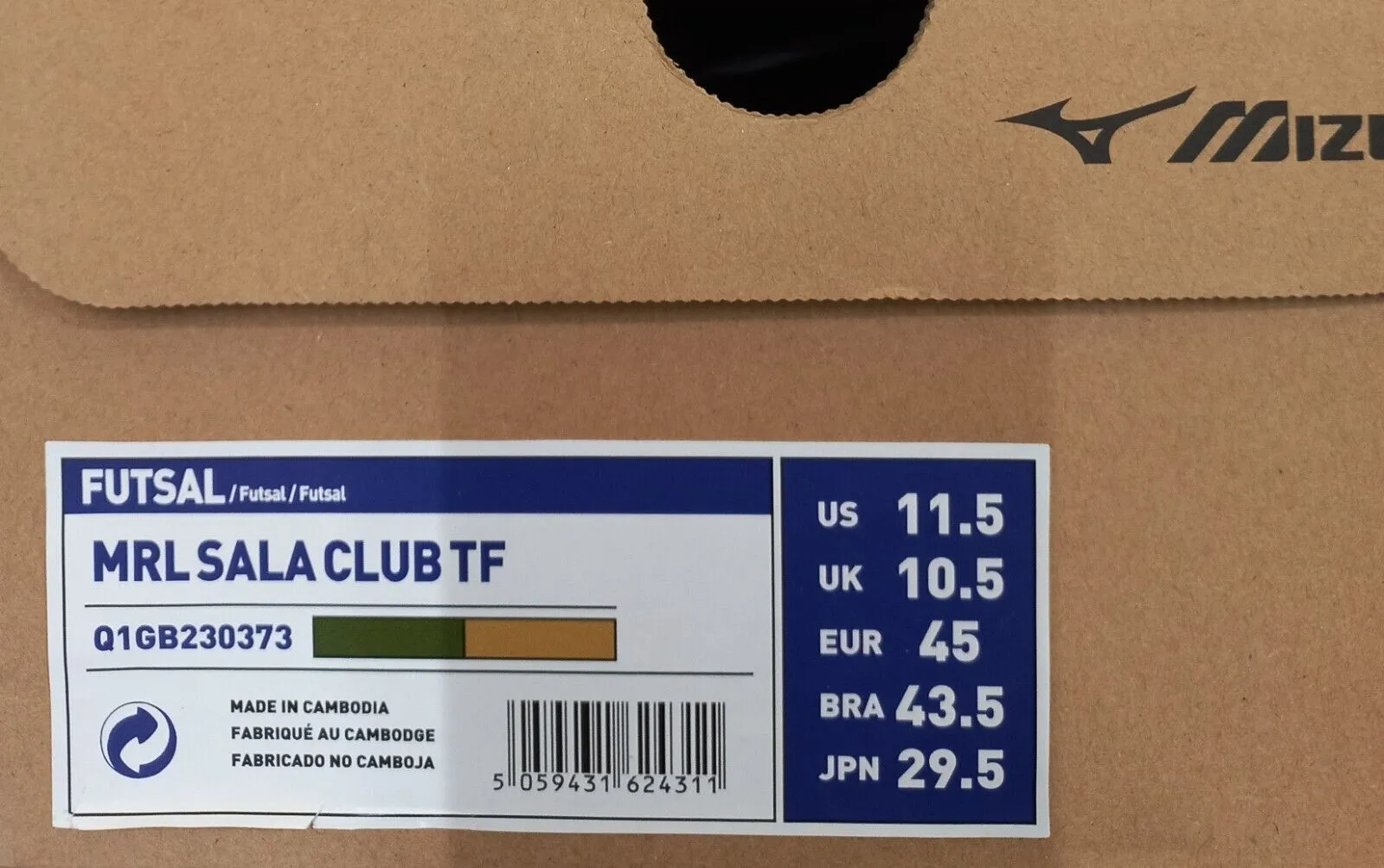 Adult Football Shoes - Mizuno Sala Classic Turf
