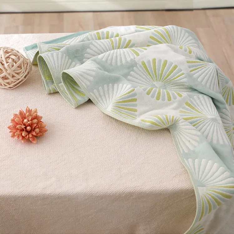 Cotton Bath Towel Soft Comfortable Beach Towel(Snowflake Green)