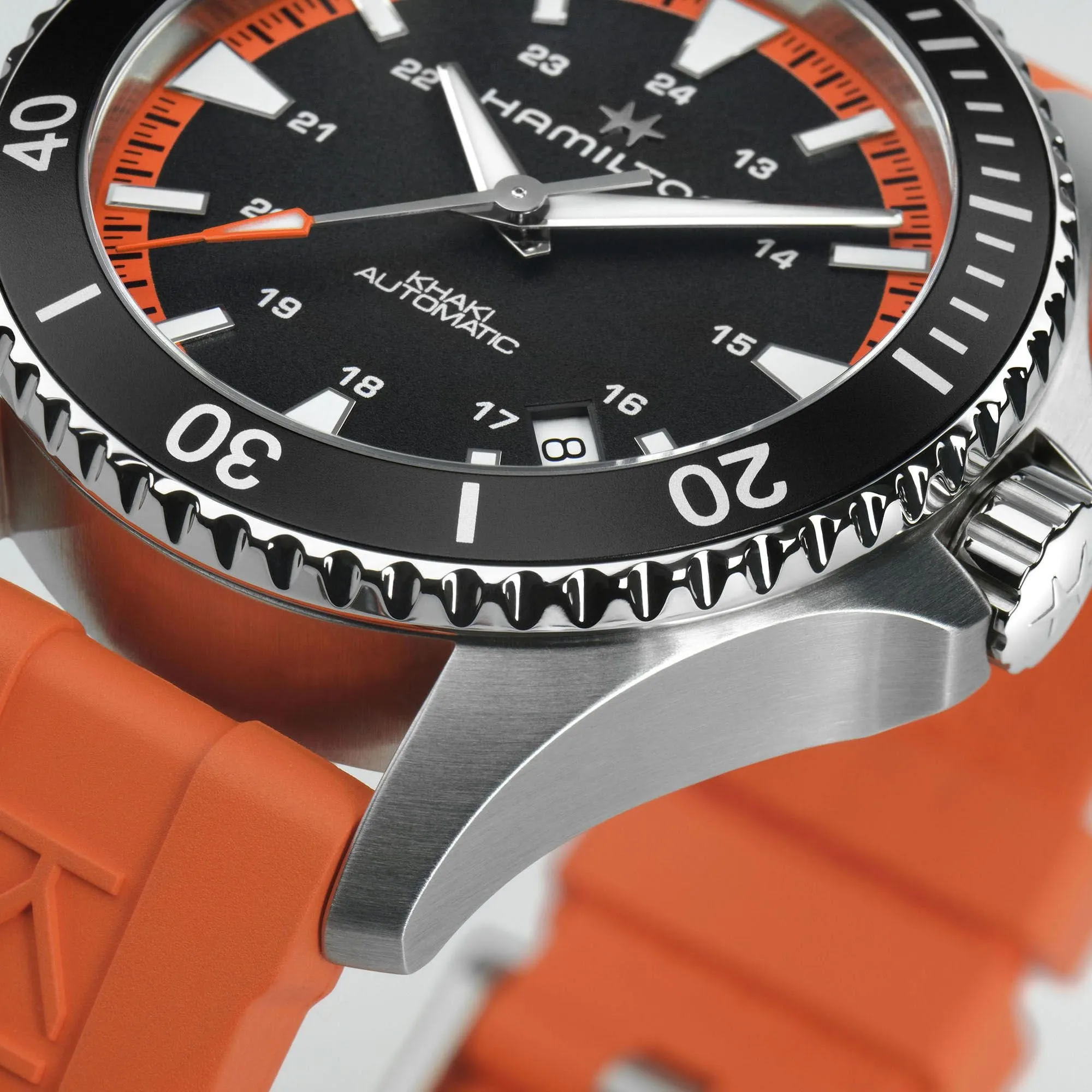 Hamilton Khaki Navy Scuba Auto H82395331