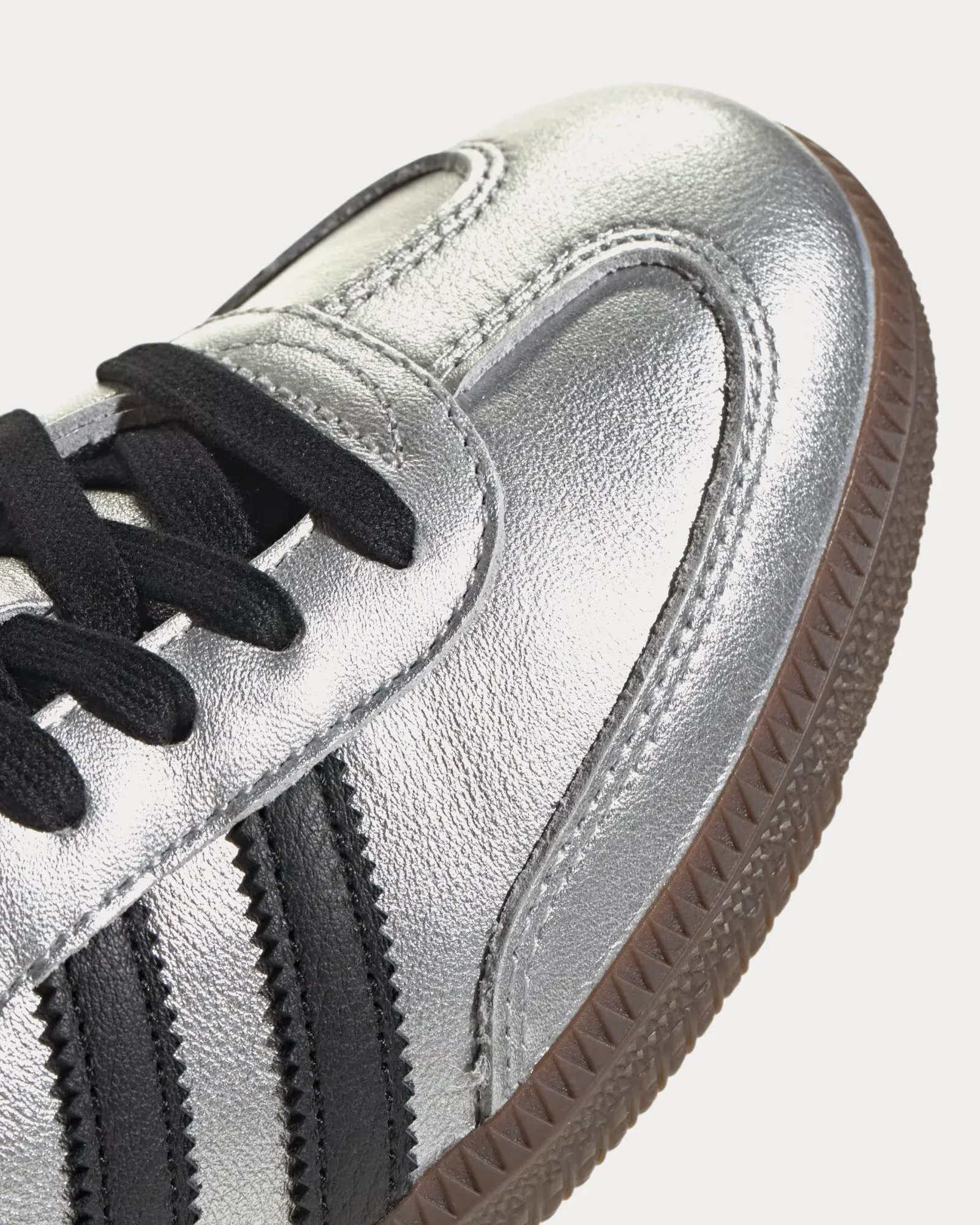 Samba OG Silver Metallic / Core Black / Gum Low Top Sneakers
